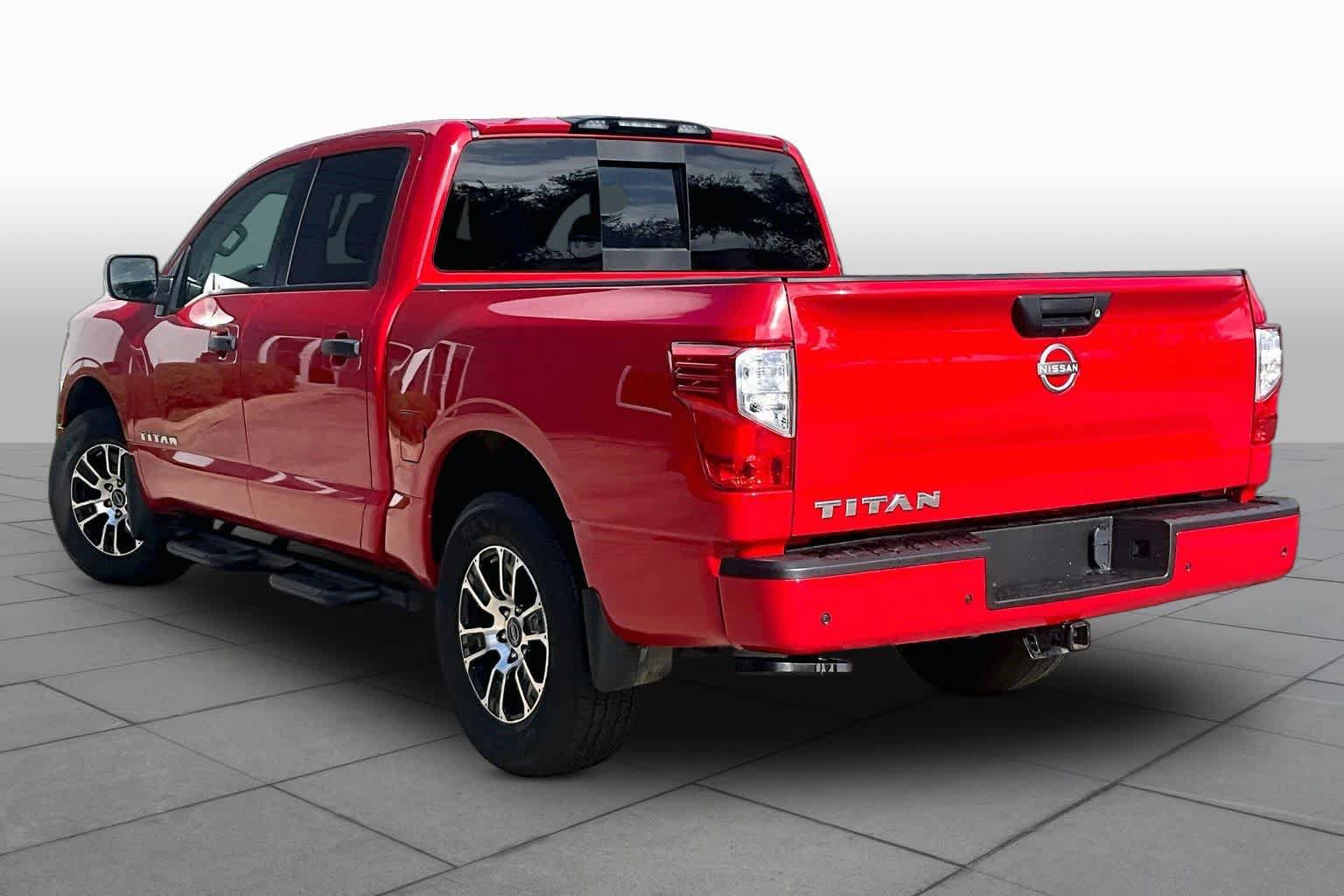 Certified 2024 Nissan Titan SV w/ Accessory Utility Package AWD/4WD image 11