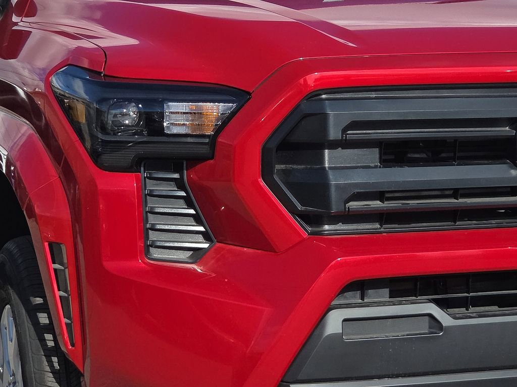 Used 2026 Toyota Tacoma SR image 9