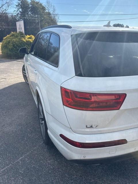 Used 2017 Audi Q7 3.0T Prestige w/ Prestige Package image 16