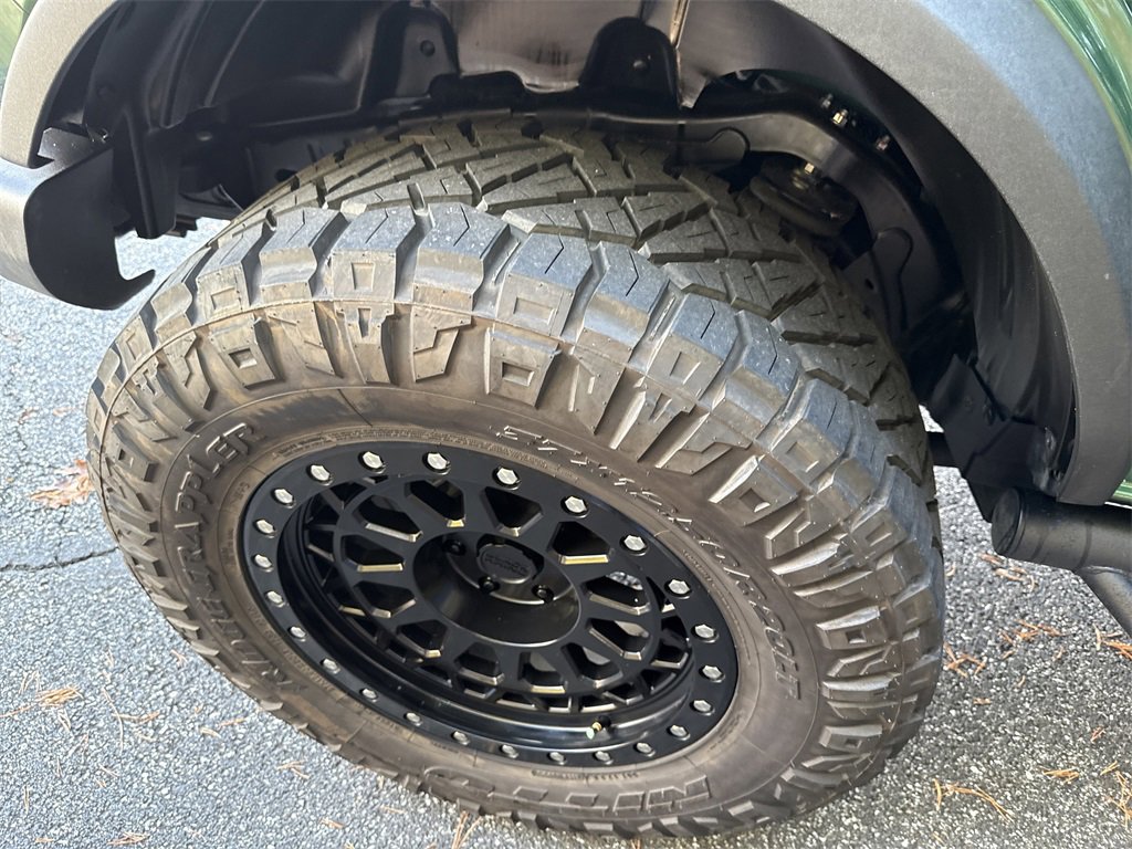 Used 2023 Ford Bronco Badlands image 18