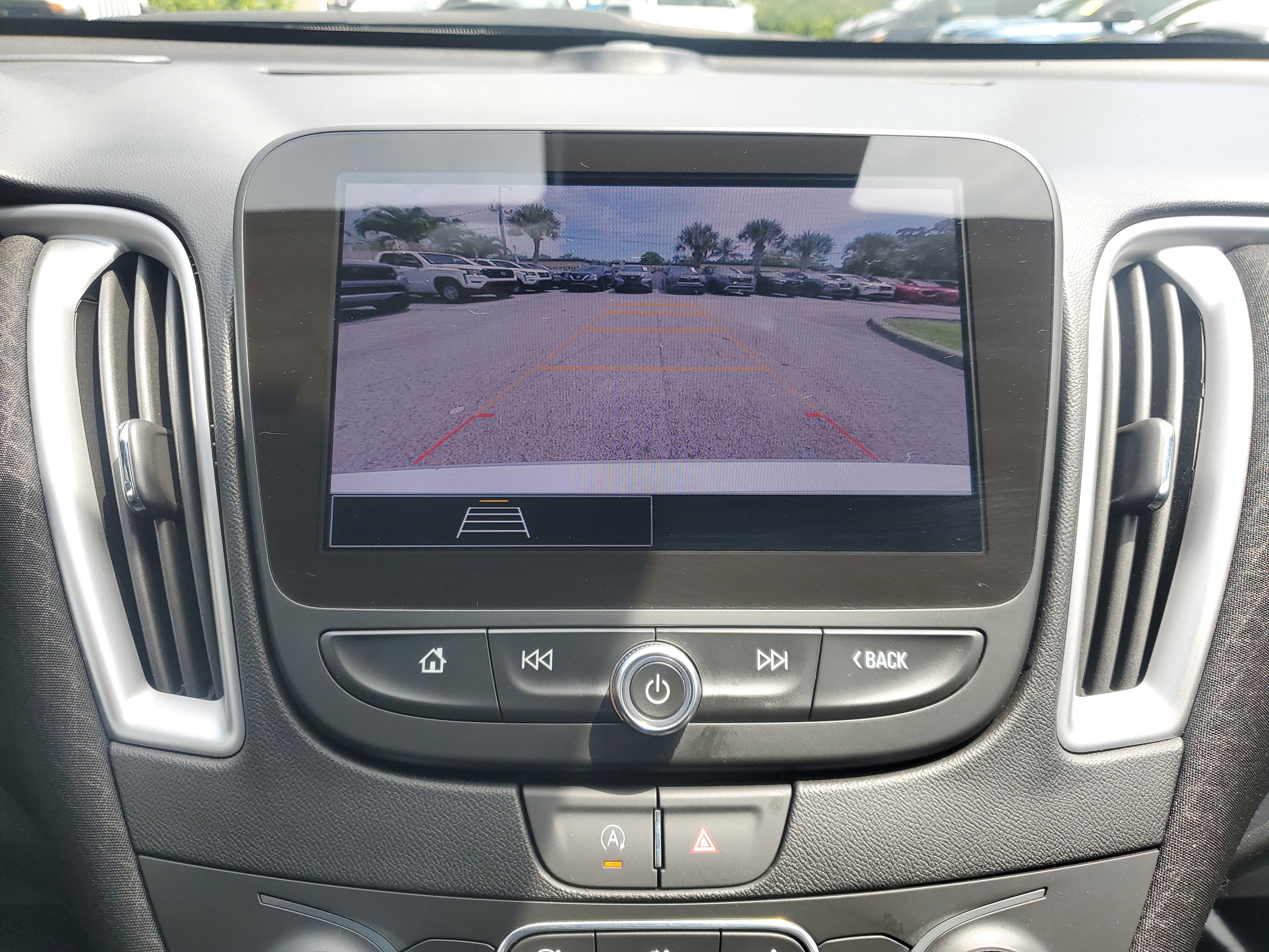 Used 2024 Chevrolet Malibu LT image 8