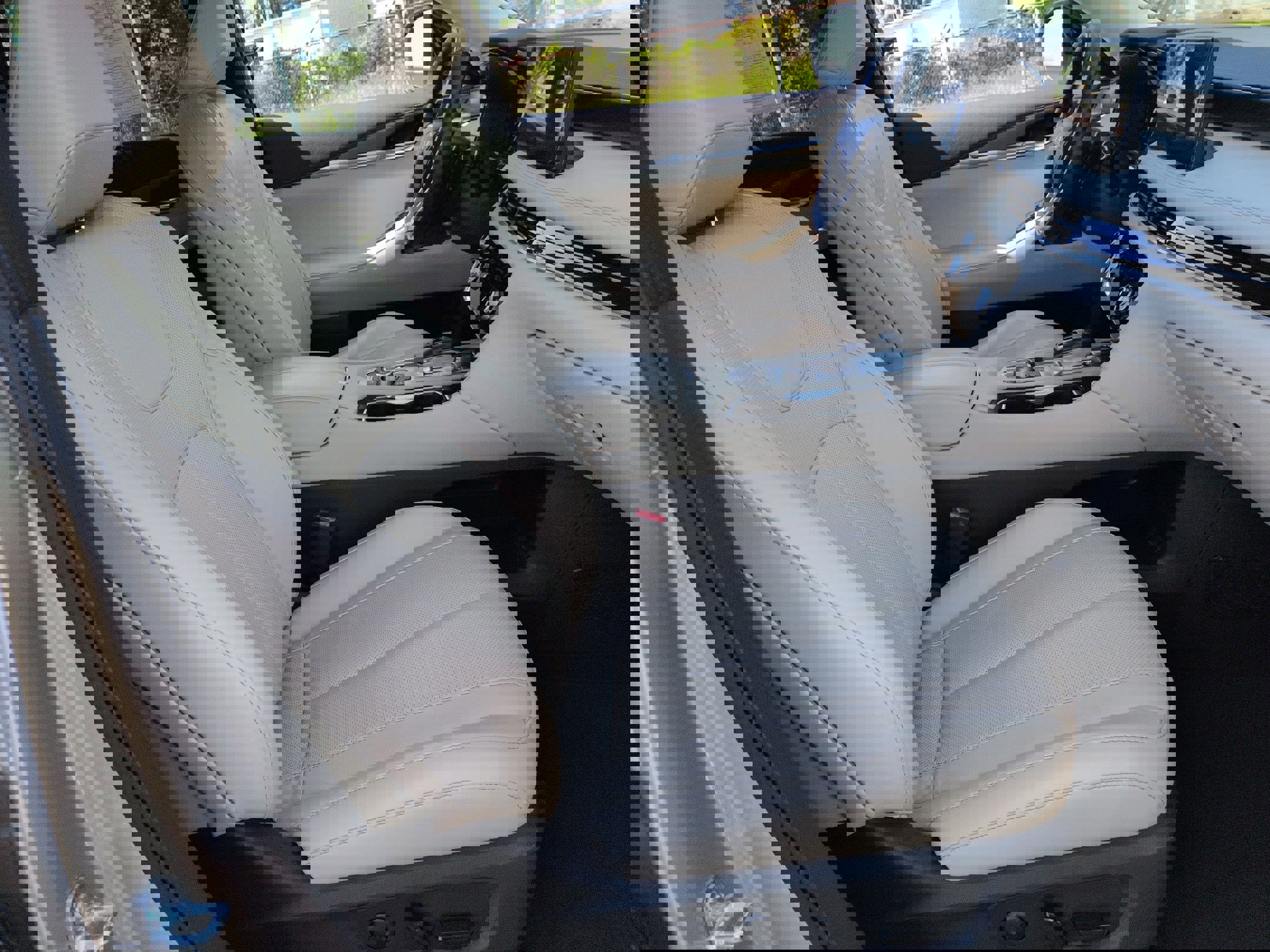 Used 2023 INFINITI QX60 Luxe w/ Cargo Package image 35