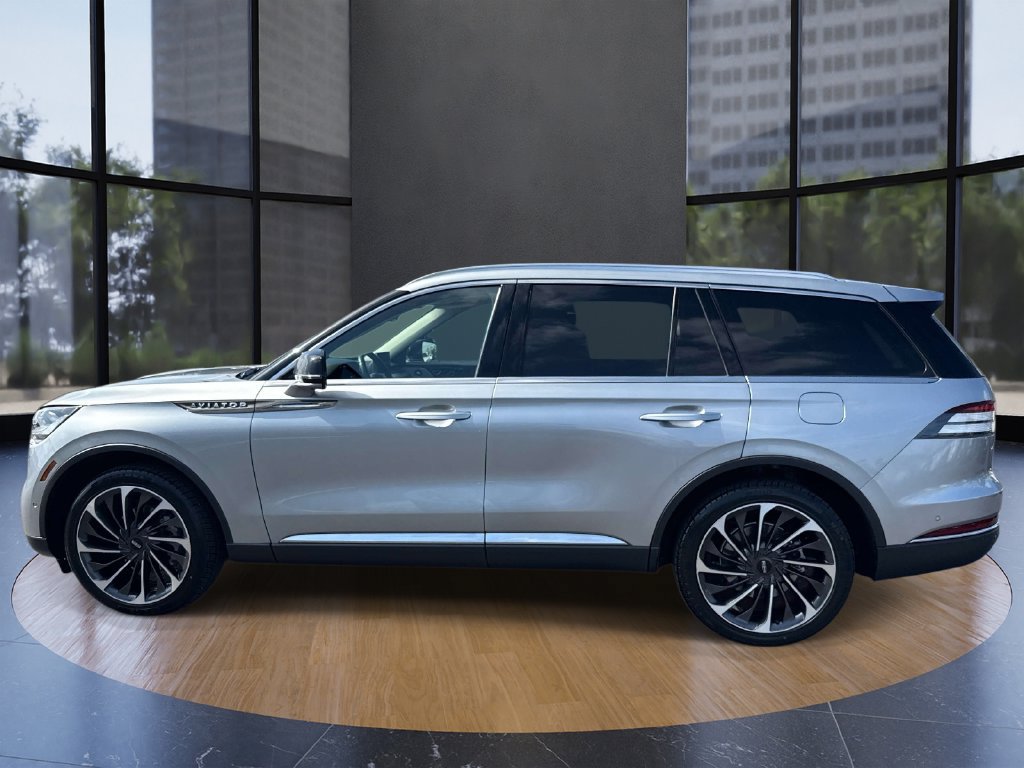 Certified 2023 Lincoln Aviator Reserve w/ Equipment Group 201A AWD/4WD image 5