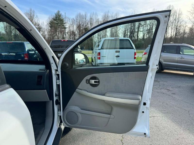 Used 2006 Chevrolet Equinox LS AWD/4WD image 13