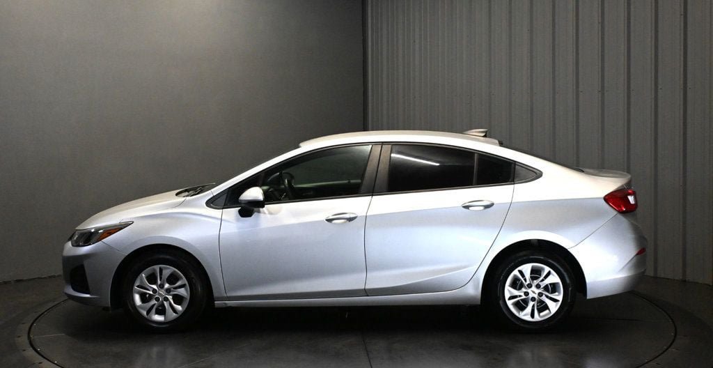 Used 2019 Chevrolet Cruze LS FWD image 8