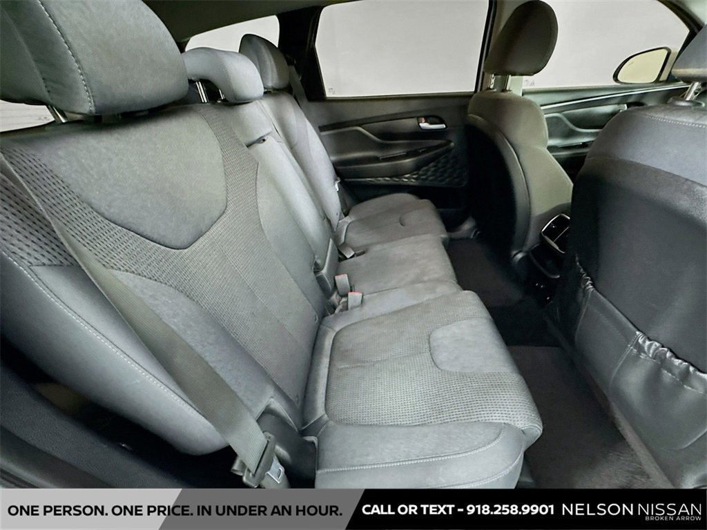 Used 2019 Hyundai Santa Fe SEL image 26