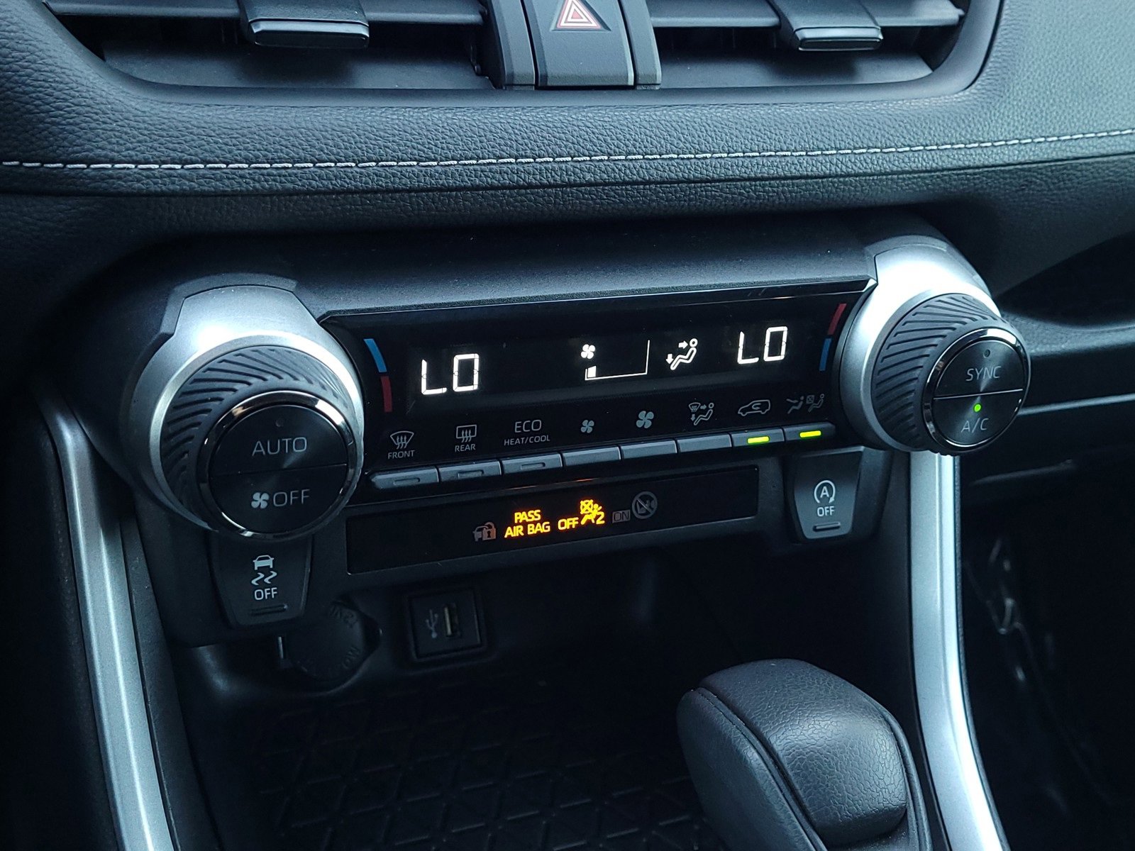 Used 2023 Toyota RAV4 XLE image 18