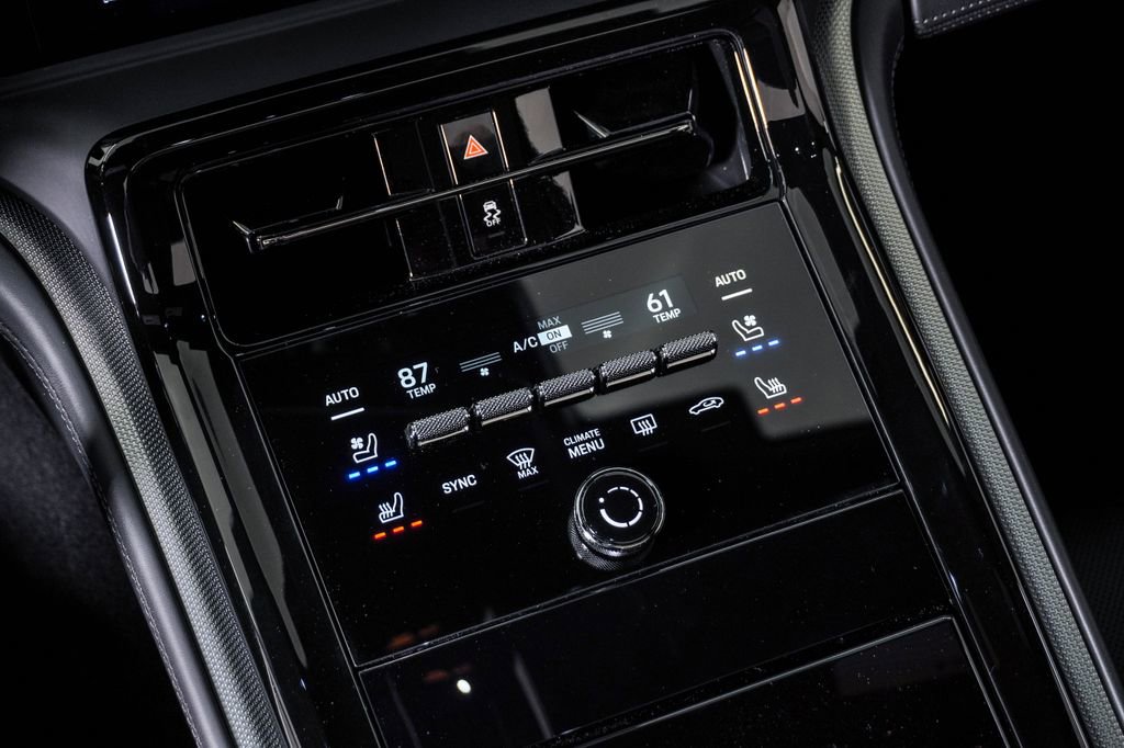 New 2026 Porsche Panamera 4 AWD/4WD image 23