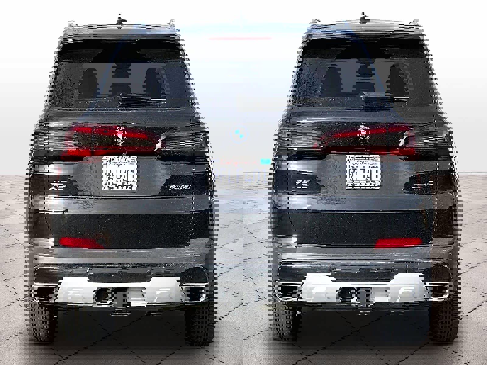 Used 2023 BMW X5 xDrive45e w/ Executive Package image 7