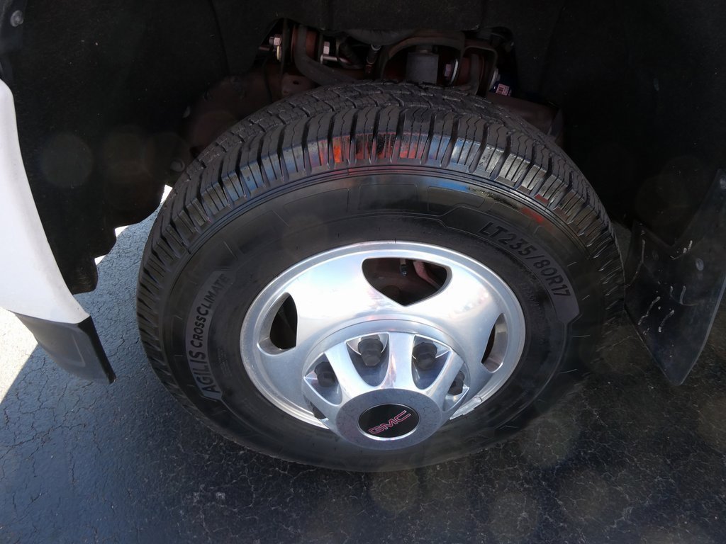 Used 2018 GMC Sierra 3500 Denali w/ Duramax Plus Package image 12