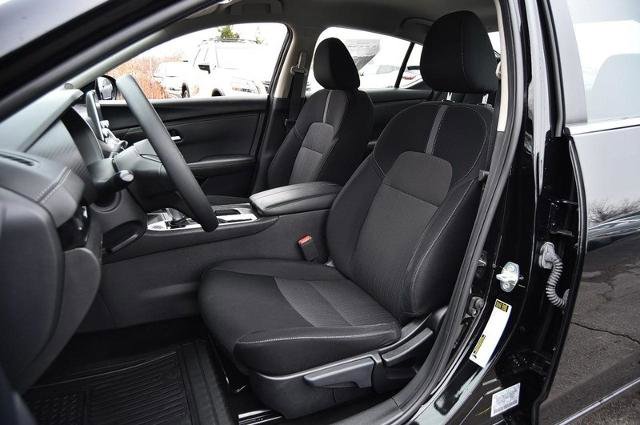 Certified 2023 Nissan Sentra SV image 19