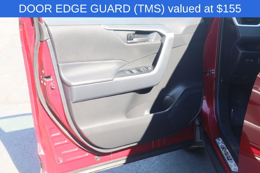 Used 2024 Toyota RAV4 LE AWD/4WD image 7