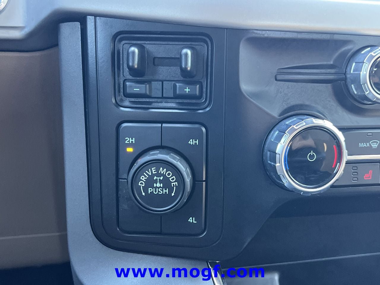 Used 2023 Ford F150 XLT w/ Equipment Group 302A High AWD/4WD image 10