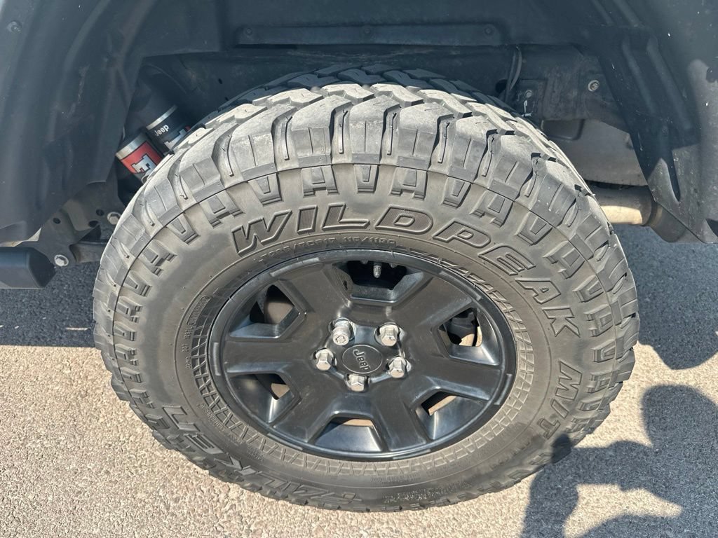 Used 2021 Jeep Gladiator Mojave w/ Cold Weather Group AWD/4WD image 8