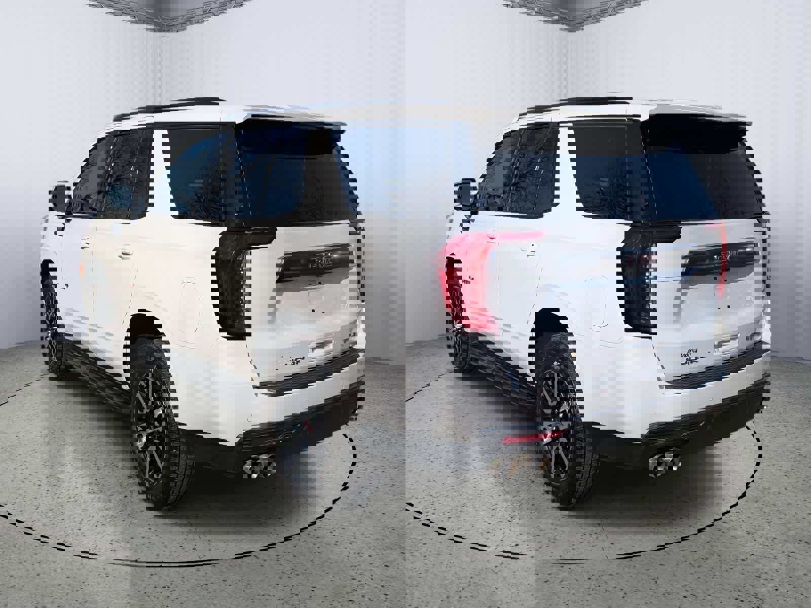 Used 2023 GMC Yukon AT4 w/ Max Trailering Package image 3