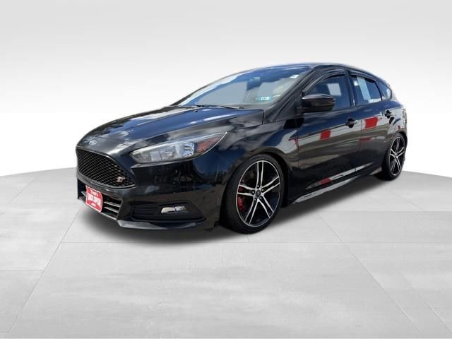 Used 2017 Ford Focus ST FWD image 7
