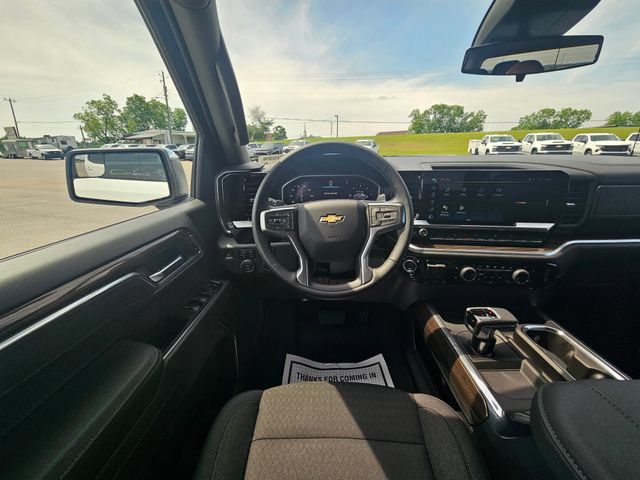 New 2026 Chevrolet Silverado 1500 LT w/ Z71 Off-Road Package AWD/4WD image 13