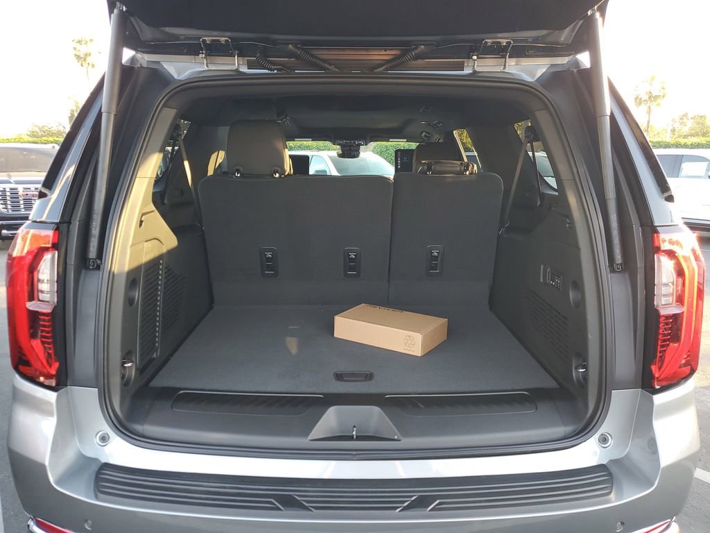 New 2026 GMC Yukon XL Elevation w/ Elevation Premium Package image 7