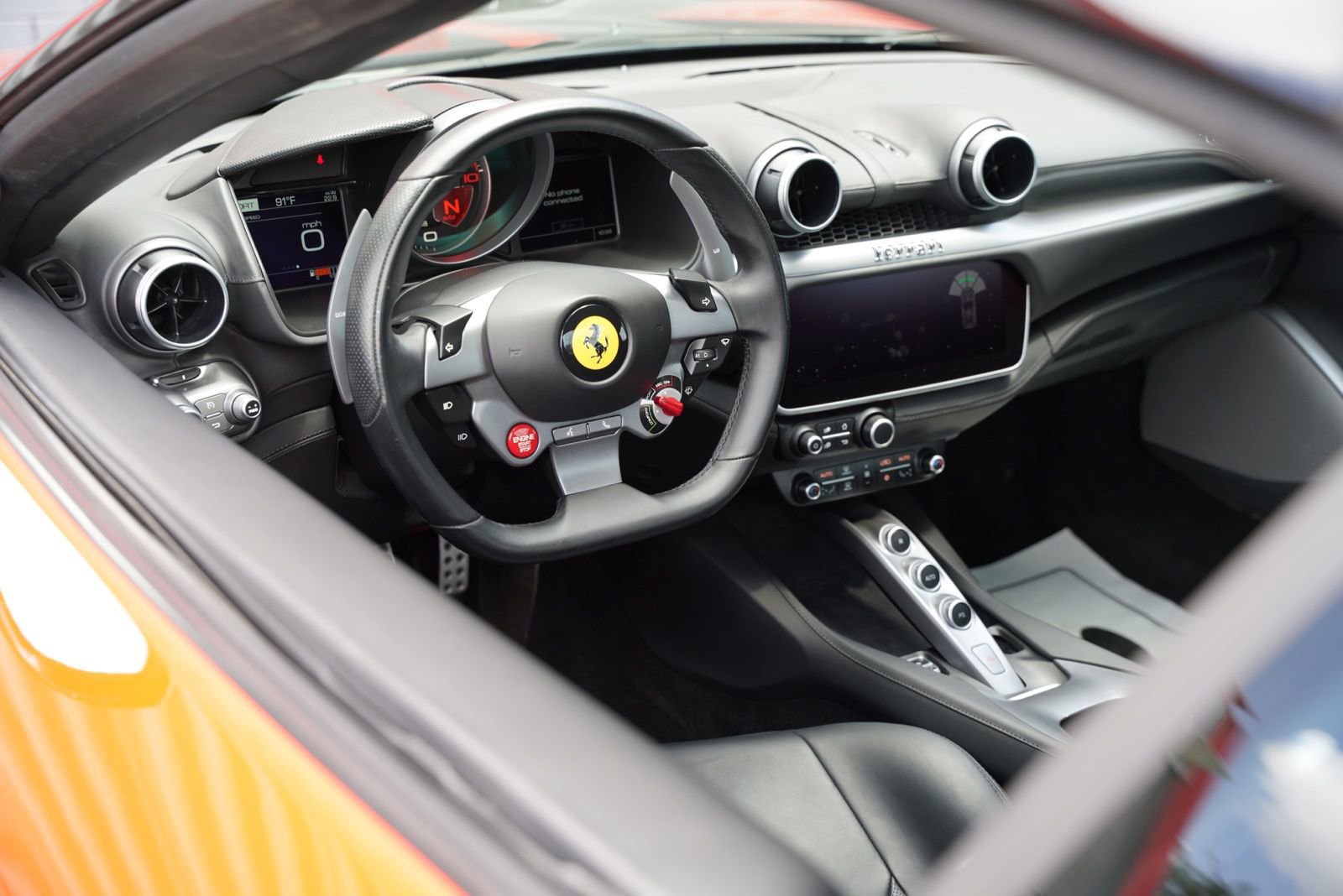 Used 2019 Ferrari Portofino image 7