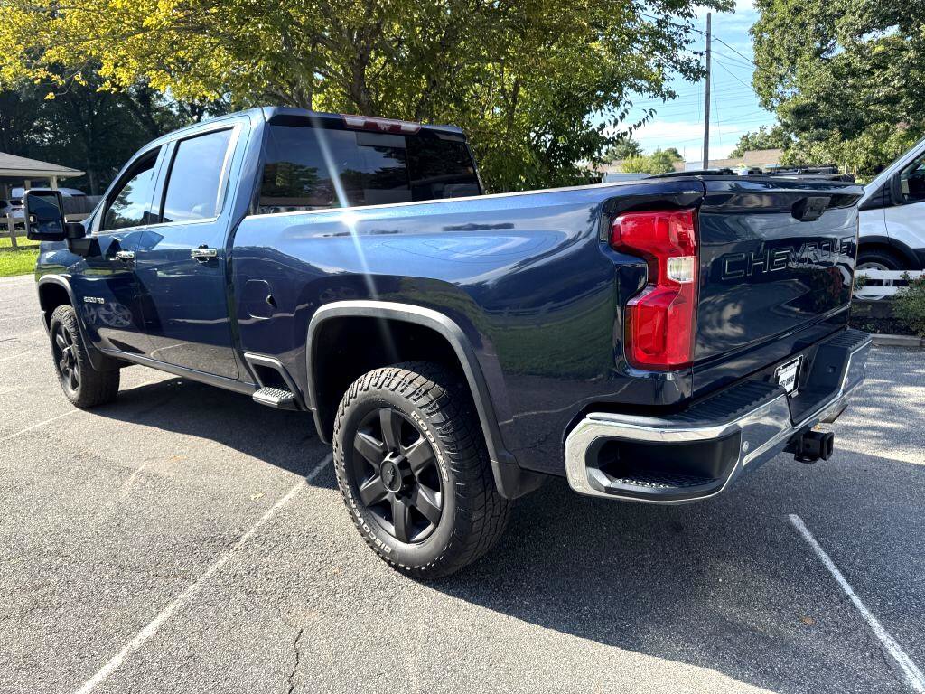 Used 2020 Chevrolet Silverado 2500 LTZ w/ LTZ Premium Package image 3