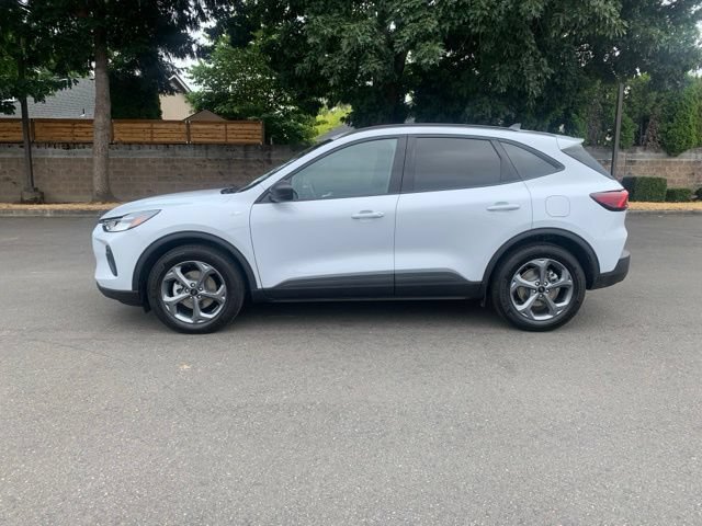 Certified 2025 Ford Escape ST-Line w/ Equipment Group 301A FWD image 2