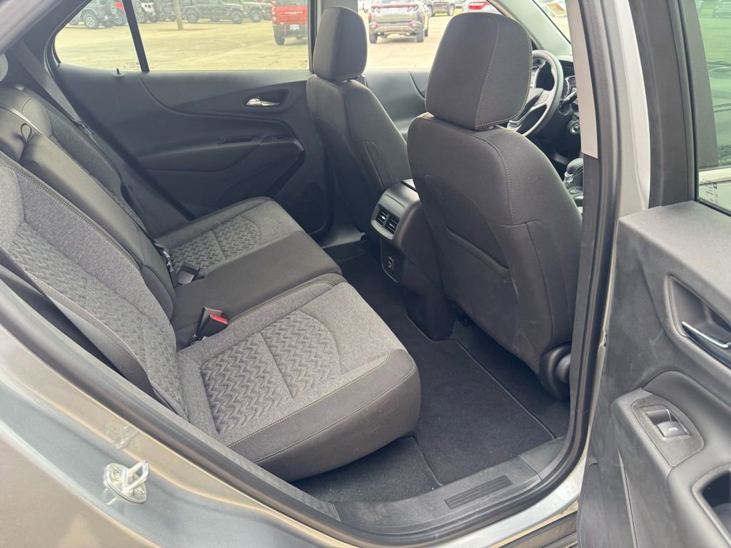 Used 2023 Chevrolet Equinox LT image 22