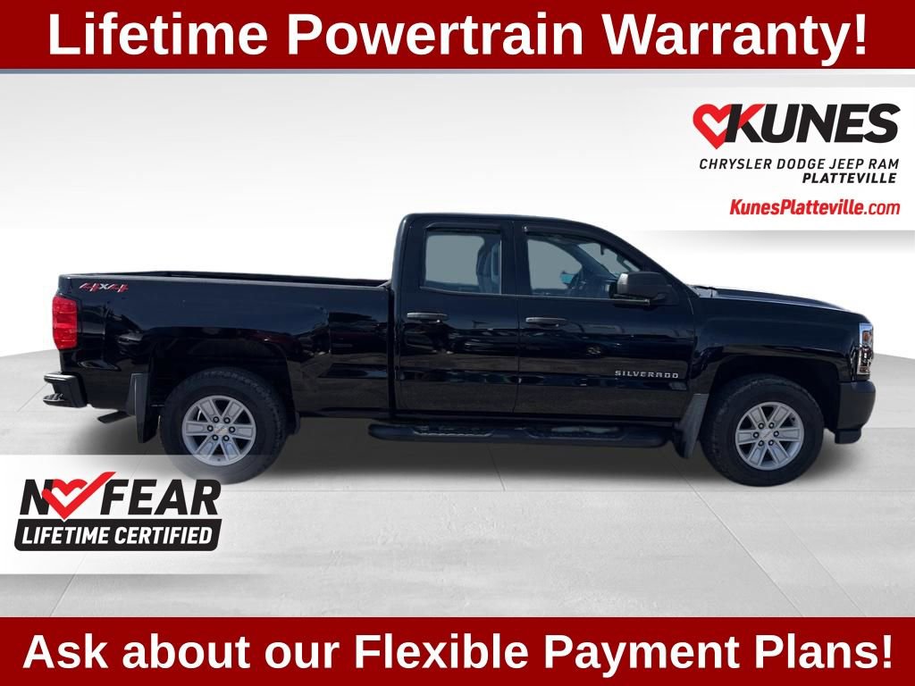 Used 2018 Chevrolet Silverado 1500 W/T w/ Trailering Package image 3