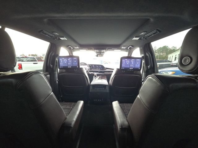 Used 2021 Cadillac Escalade Sport Platinum image 17