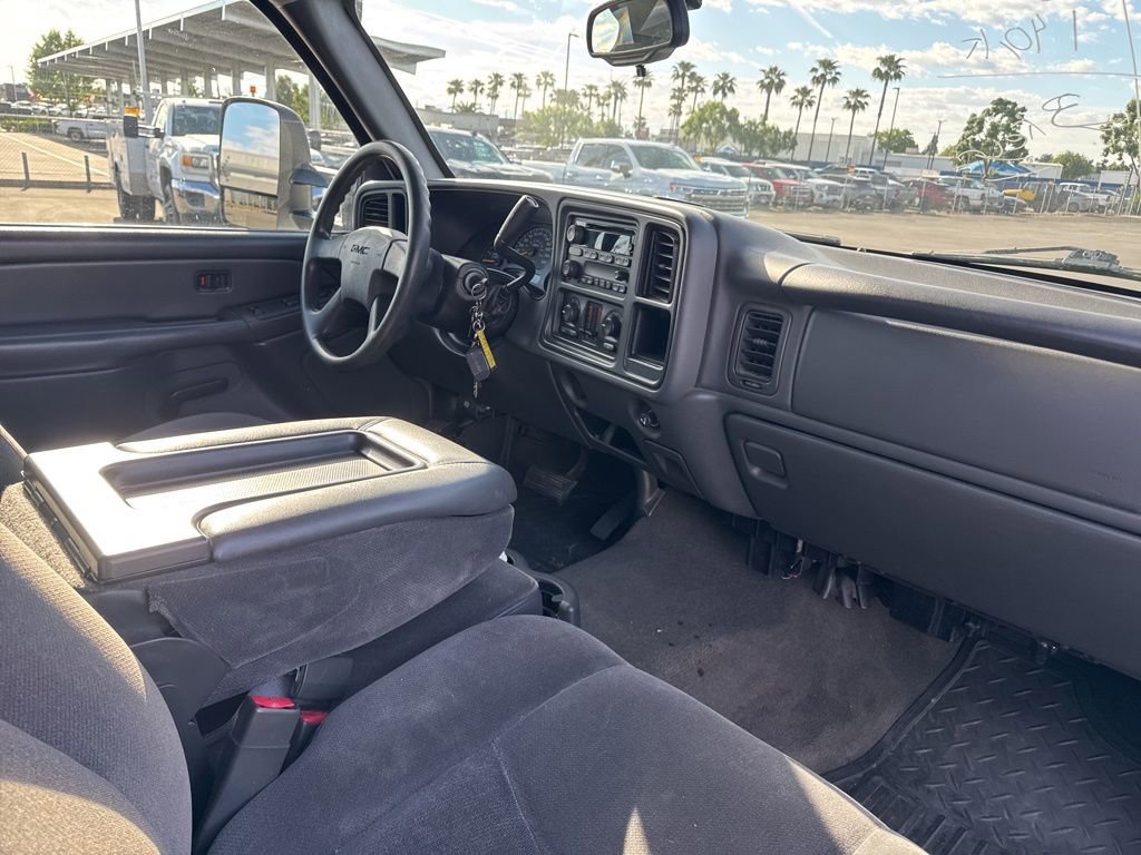 Used 2006 GMC Sierra 1500 SL w/ Light Duty Power Package image 11