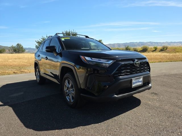 Used 2025 Toyota RAV4 XLE FWD image 4