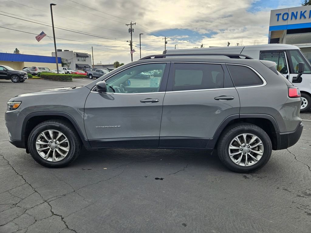 Used 2022 Jeep Cherokee Latitude Lux w/ Mopar Interior Package image 3