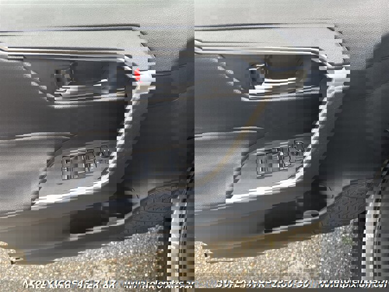 Used 2023 Toyota RAV4 SE image 21