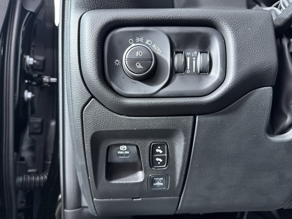 New 2027 RAM 1500 Laramie w/ Night Edition AWD/4WD image 30
