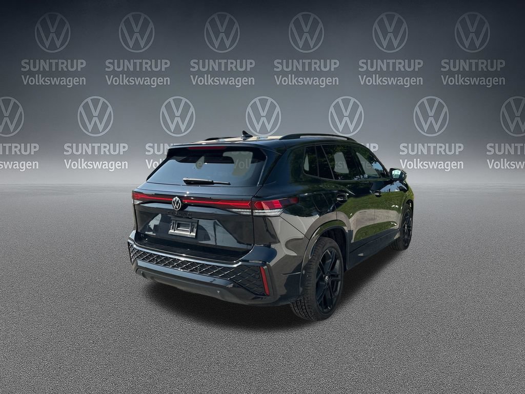 Used 2025 Volkswagen Tiguan SE R-Line FWD image 37