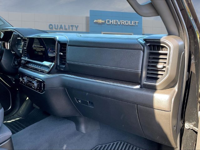 Used 2022 Chevrolet Silverado 1500 LT AWD/4WD image 28