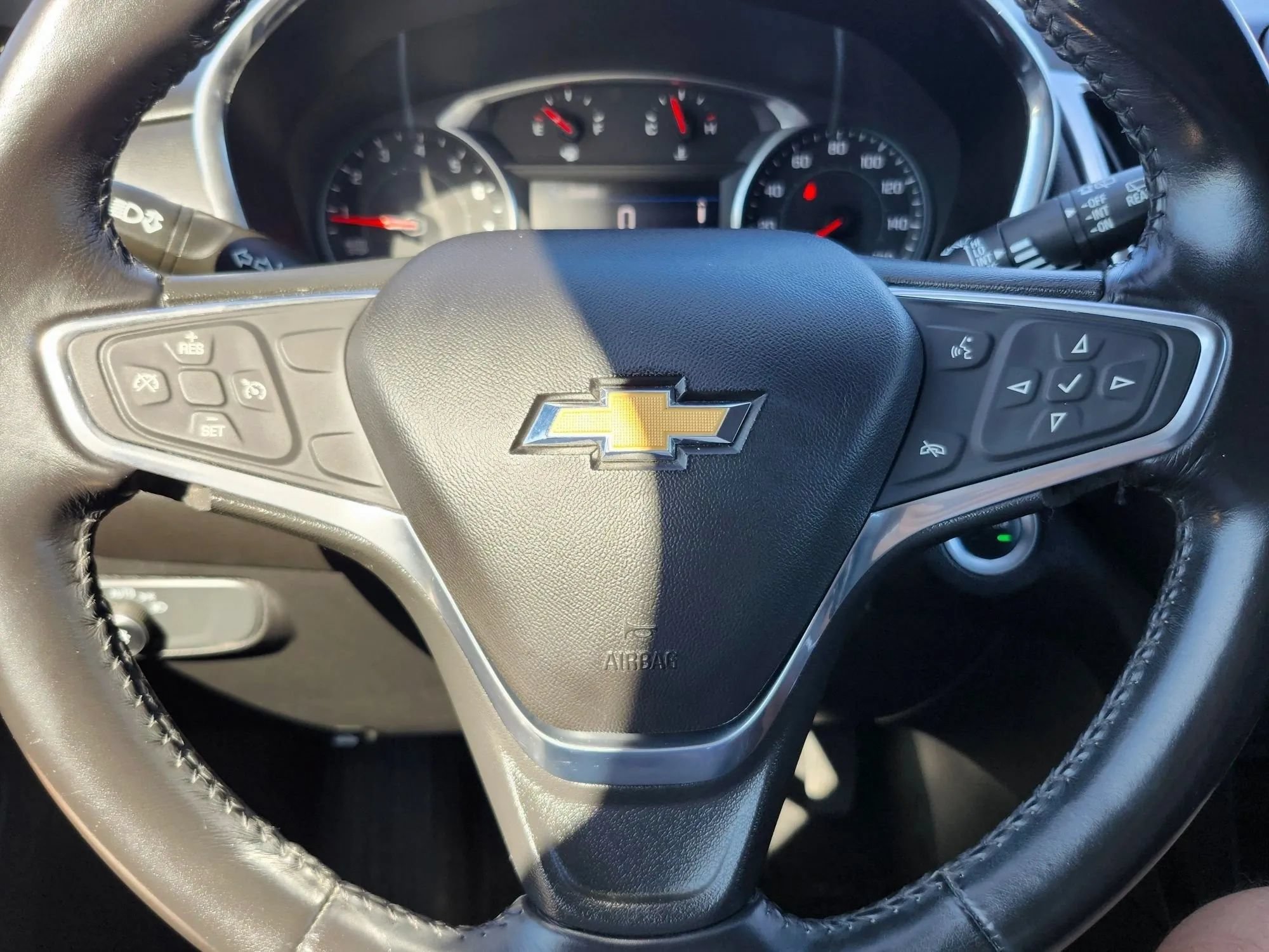 Used 2019 Chevrolet Equinox LT AWD/4WD image 16