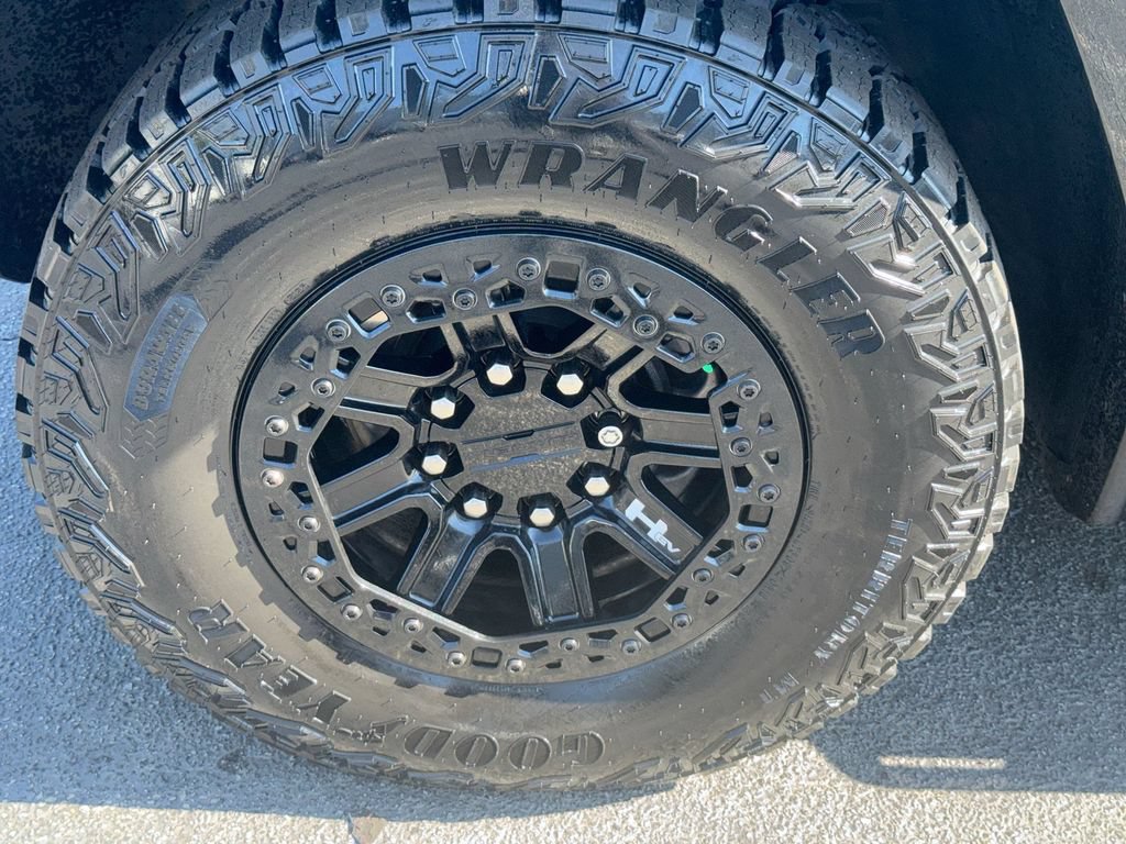 Used 2024 GMC Hummer EV 3X w/ Omega Edition AWD/4WD image 12