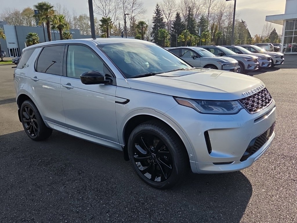 New 2025 Land Rover Discovery Sport S image 8