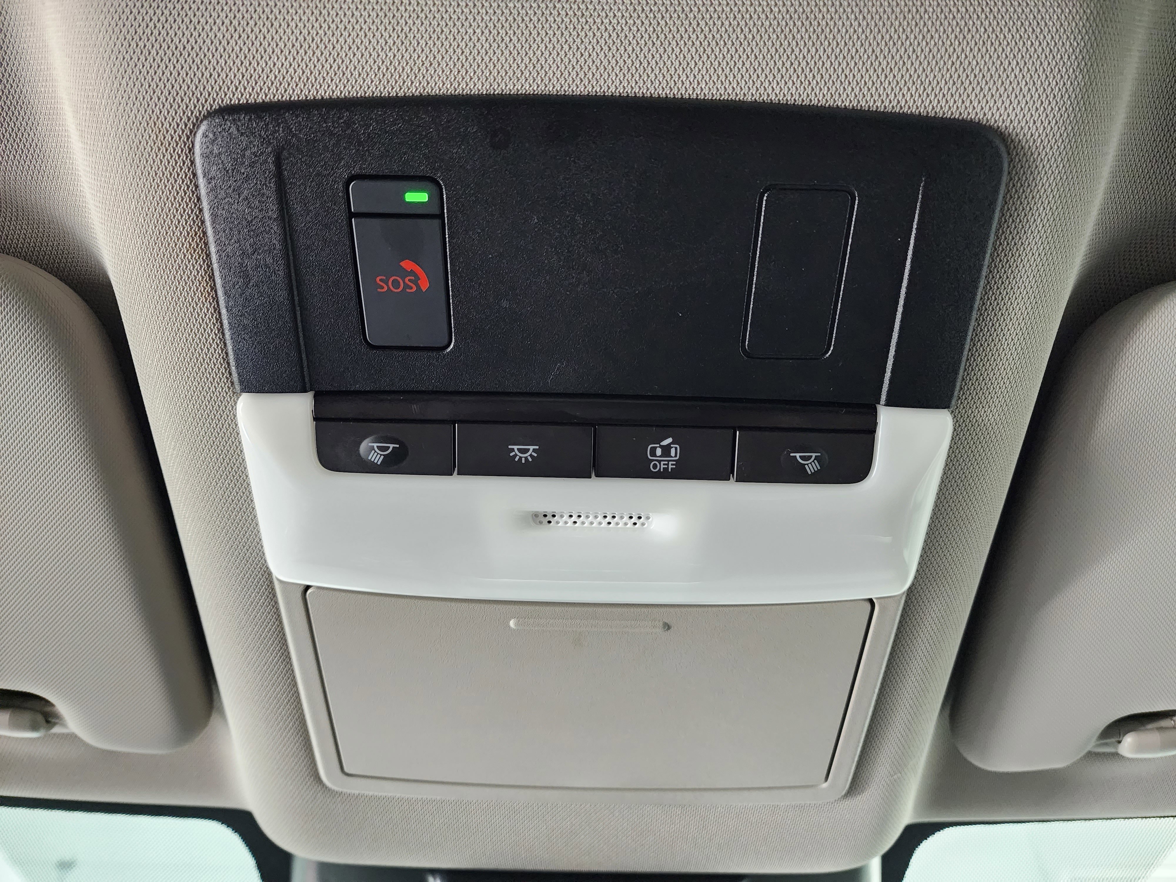 Used 2023 Nissan Rogue SV image 42