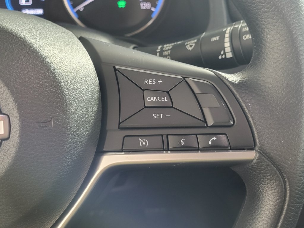 Used 2025 Nissan Leaf S FWD image 16