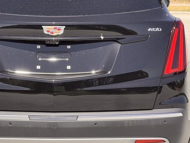 New 2026 Cadillac XT5 Premium Luxury w/ LPO, ONYX Package FWD image 5