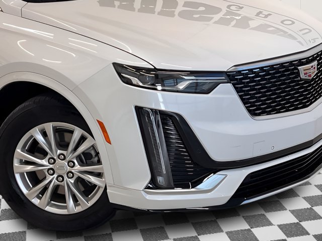 Certified 2024 Cadillac XT6 Luxury w/ LPO, Floor Liner Package AWD/4WD image 35