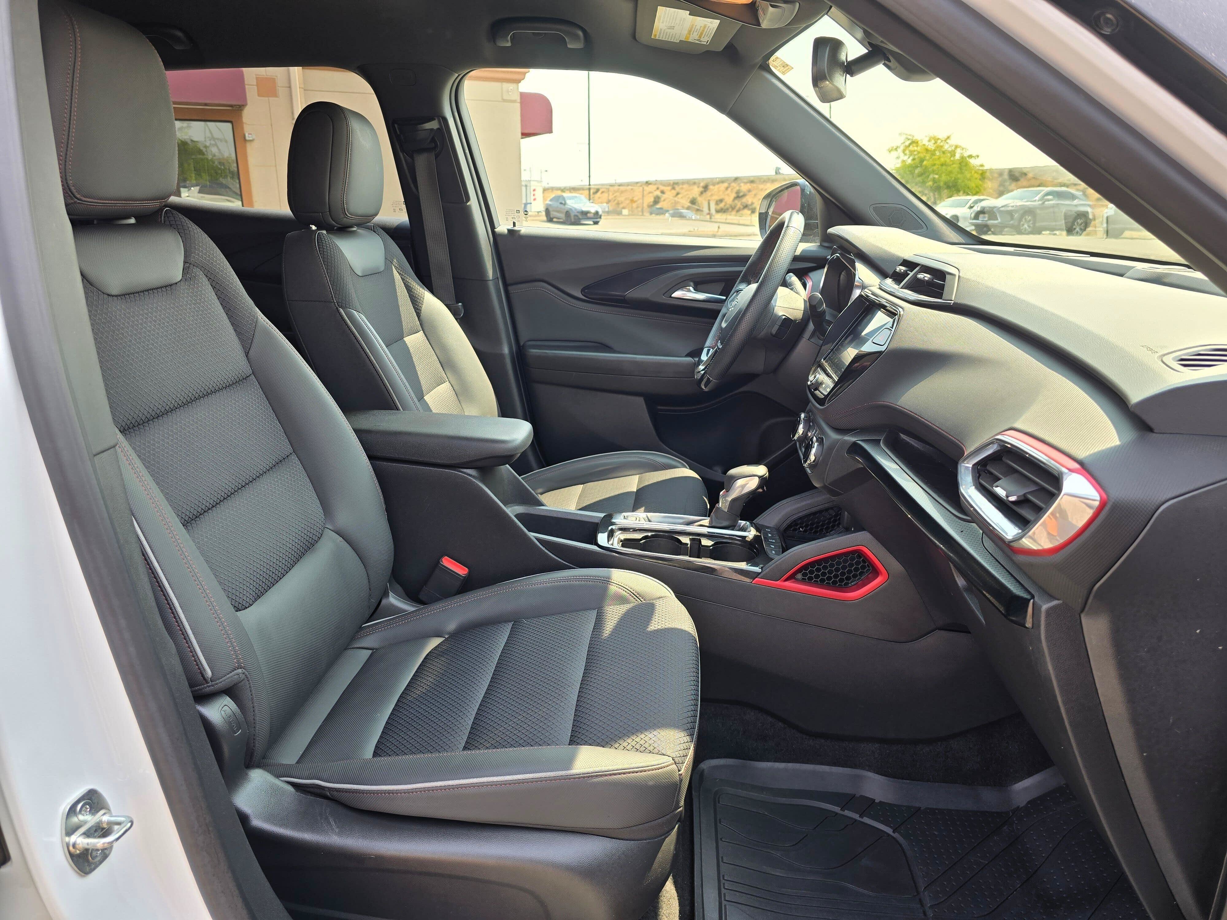 Used 2023 Chevrolet TrailBlazer RS w/ Convenience Package AWD/4WD image 13