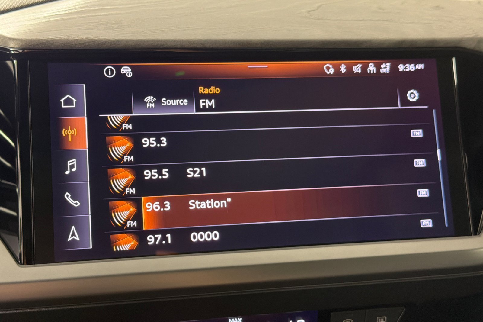 Certified 2023 Audi Q4 e-tron Premium w/ Premium Plus RWD image 17