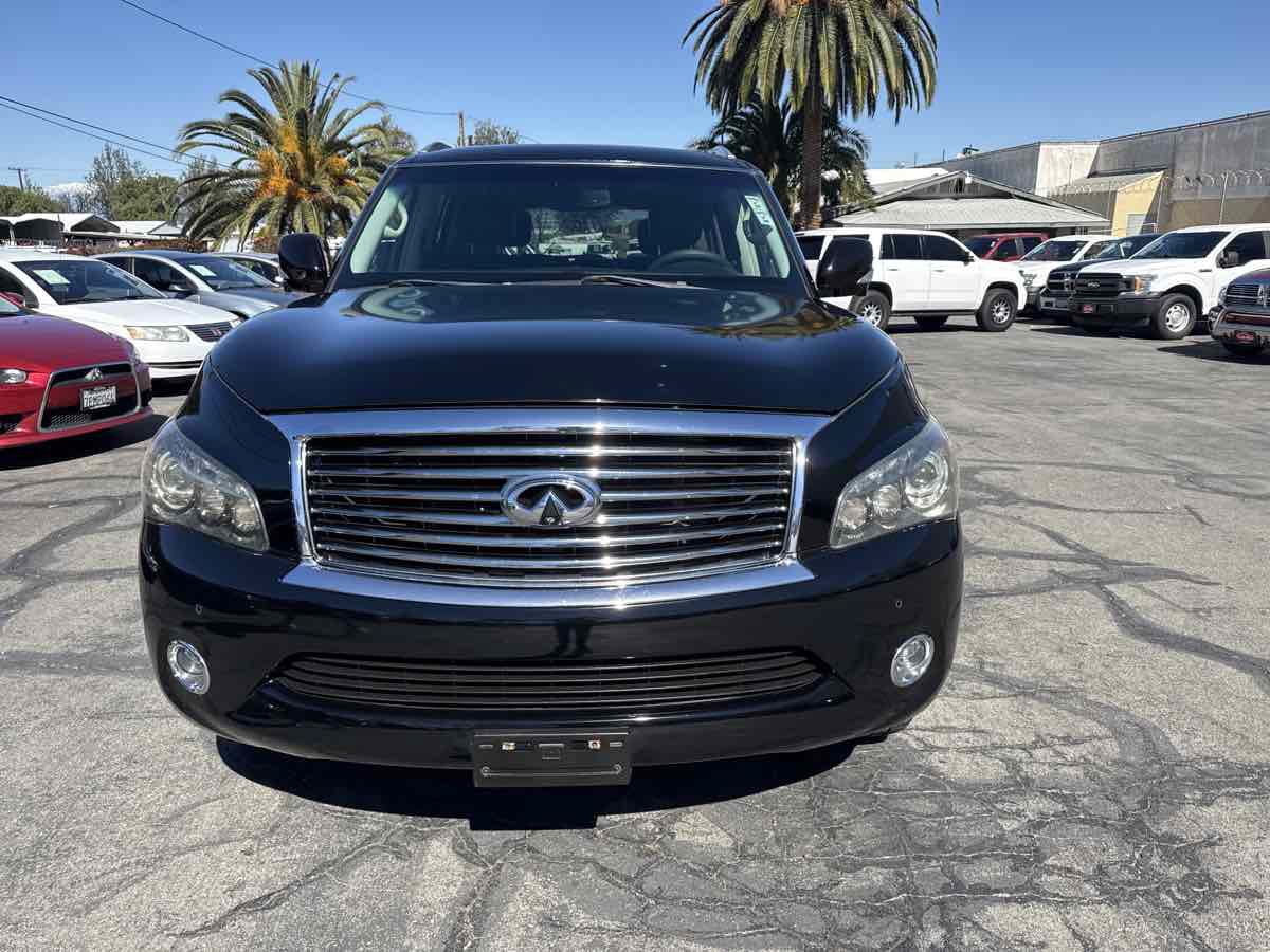 Used 2012 INFINITI QX56 4WD w/ Theater Pkg image 2