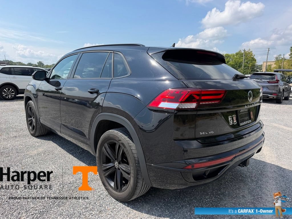 Used 2023 Volkswagen Atlas Cross Sport SEL R-Line AWD/4WD image 3