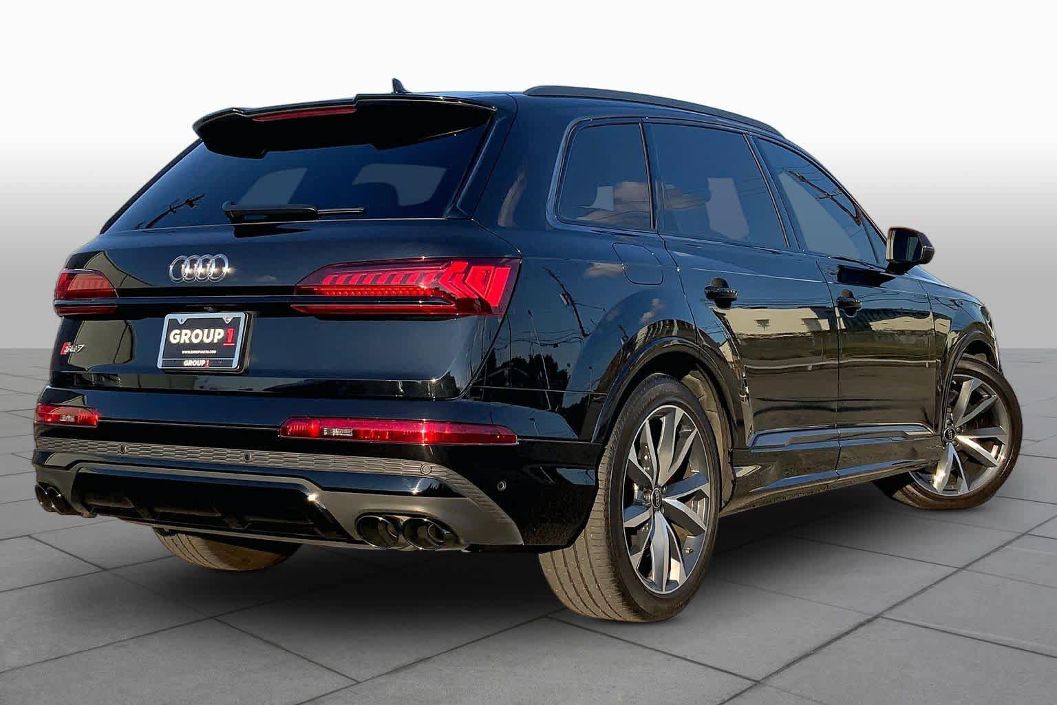 Used 2024 Audi SQ7 Prestige w/ S Sport Package AWD/4WD image 13