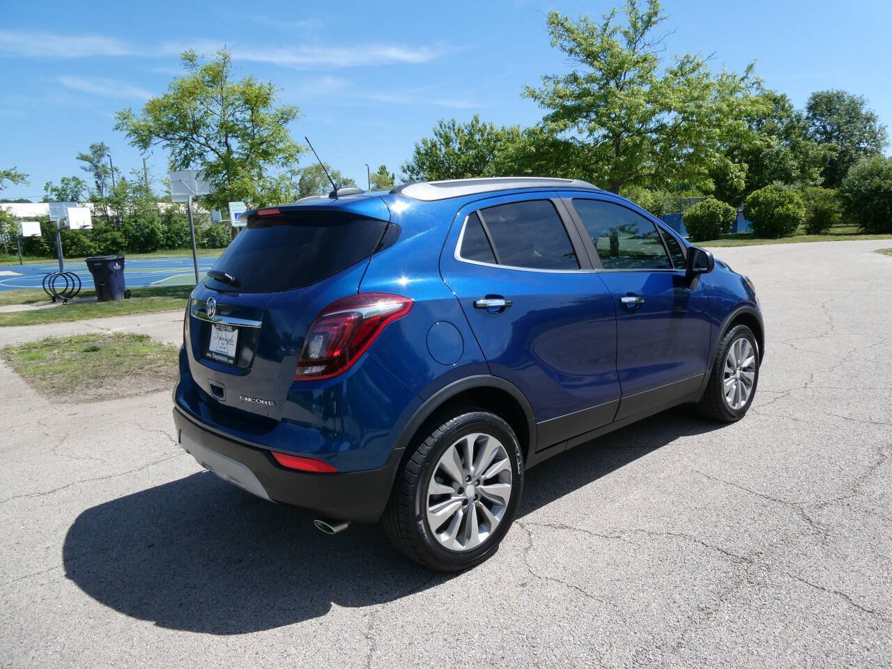 Used 2020 Buick Encore Preferred w/ Safety Package FWD image 5