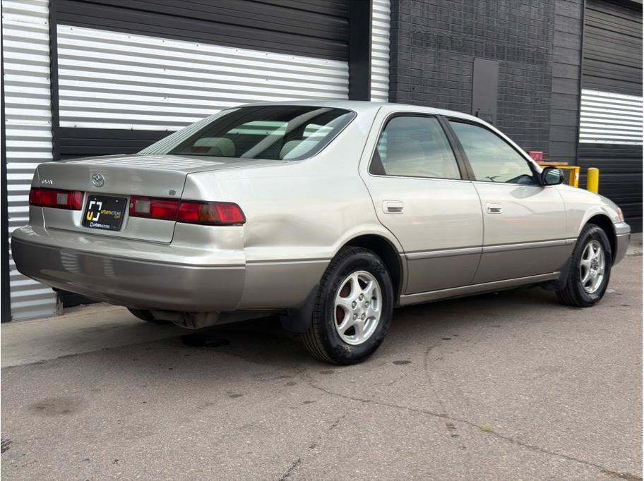 Used 1999 Toyota Camry LE w/ Appearance Pkg + VP FWD image 3