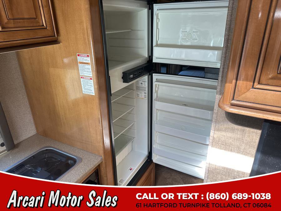 Used 2016 Mercedes-Benz Sprinter 3500 image 21